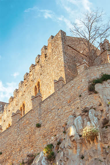 Sizilien - Caccamo - Burg von unten