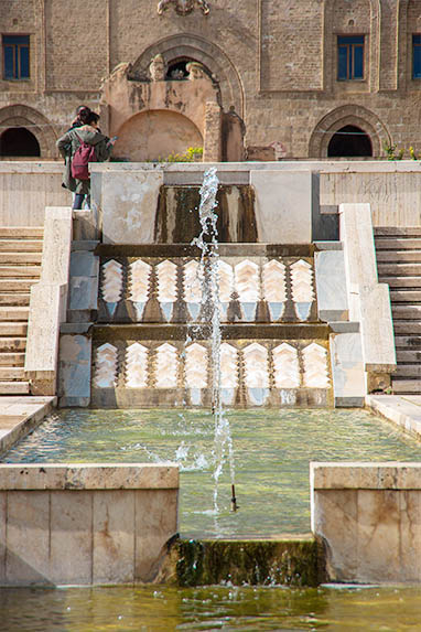 Sizilien - Palermo - La Zisa - Springbrunnen