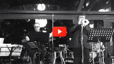 Lancer la vidéo "Jazz nella Antica Stazione Ferroviaria di Ficuzza - Roma"