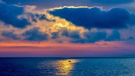 Bagheria - Mongerbino - l'alba offre spettacoli di forme e colori sempre diversi