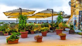 Cefalù - Bar fra spiaggia e centro storico