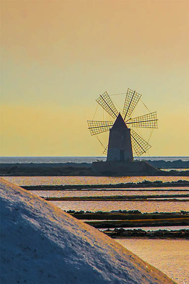 Sicilia - Marsala - Tramonto nei giardini del sale