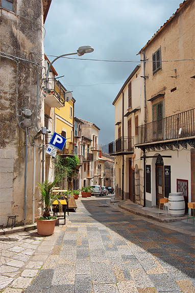 Sizilien - Piana degli Albanesi - Gasse