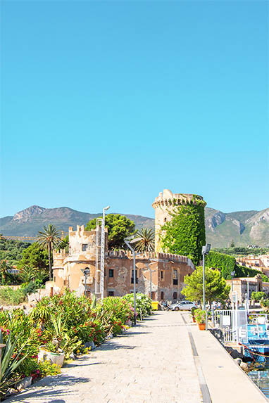 Sizilien - San Nicola l'Arena - Mole