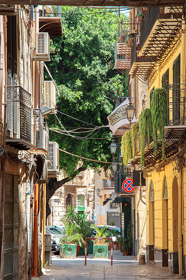 Sizilien - Palermo - Grüne Gasse in der Altstadt