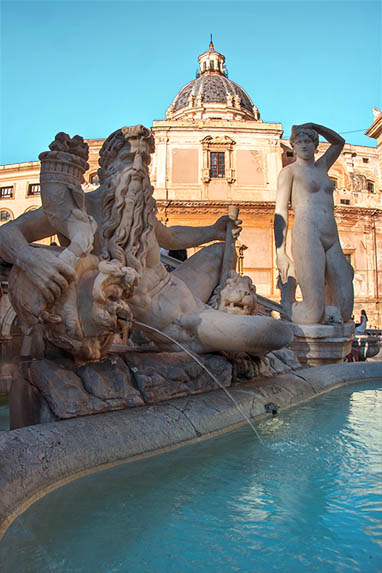 Sizilien - Palermo - Fontana Pretoria - Flussgott mit Füllhorn