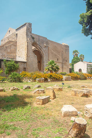 Sizilien - Palermo - Aussenmauern von 'Lo Spasimo'