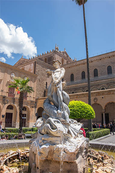 Sizilien - Palermo - Monreale - Springbrunnen