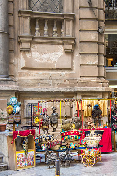 Sizilien - Palermo - Street Art - Puppen