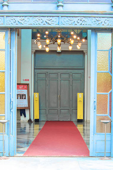 Sizilien - Palermo - Teatro Politeama - Eingang