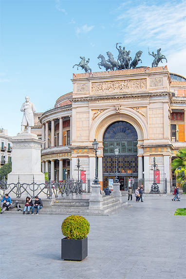 Sizilien - Palermo - Teatro Politeama - Vorderseite