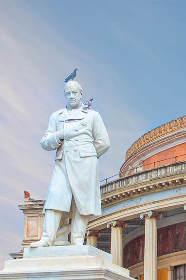 Sizilien - Palermo - Teatro Politeama - Tauben