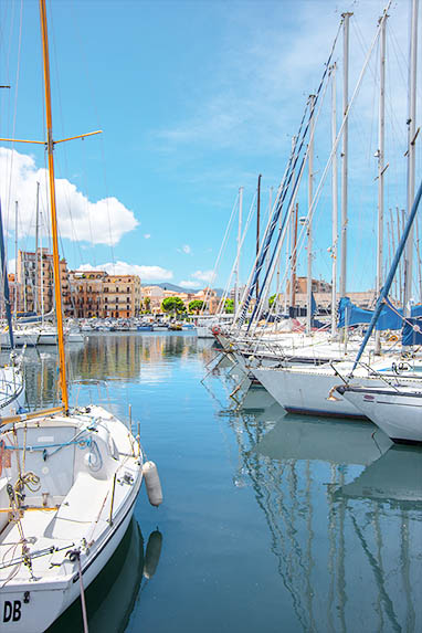 Sizilien - Palermo - Yachthafen - Segler