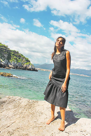 Mode aus Sizilien - Filly Biz - Leinenkleid mit Textilkragen