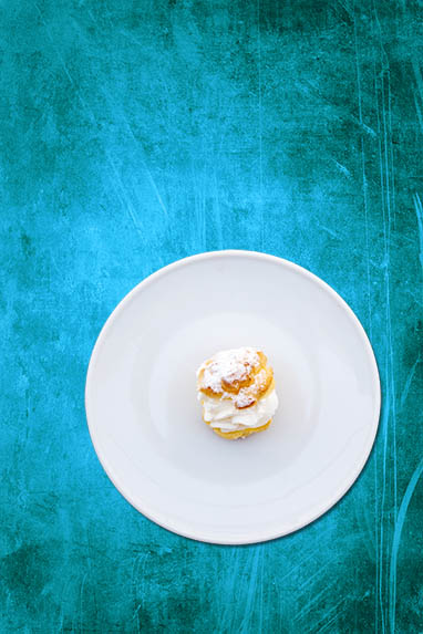 Gebäck und süsse Teilchen - 'Bignet' - Windbeutel