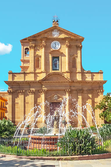 Sizilien - Bagheria - Brunnen auf der Piazza Vittorio Emanuele