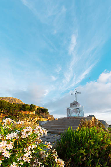 Sizilien - Santa Flavia/Sant'Elia - Kreuz am frühen Morgen