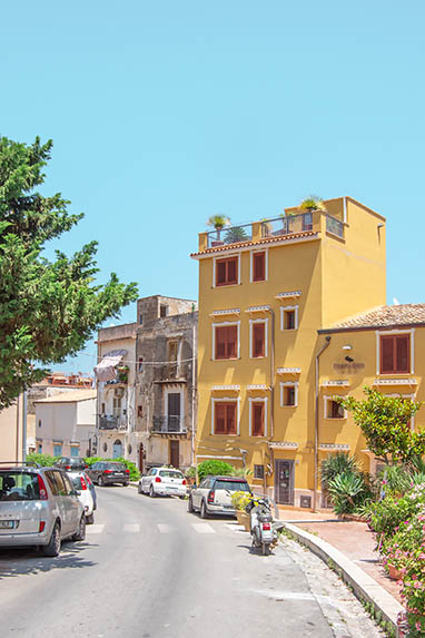 Sizilien - Rückseite des Hotels 'Stenopus Greco'